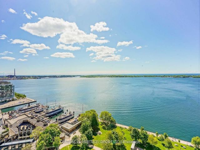 2212 - 33 Harbour Sq