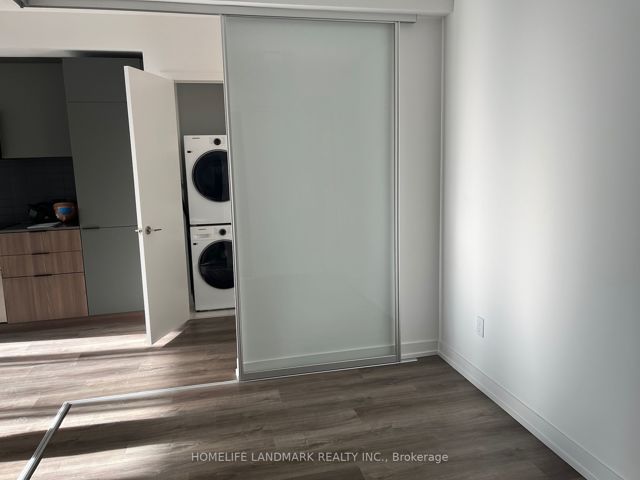 318 - 28 Eastern Ave
