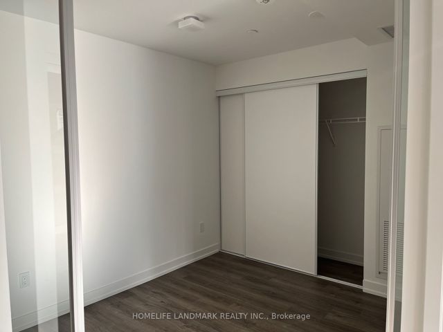 318 - 28 Eastern Ave