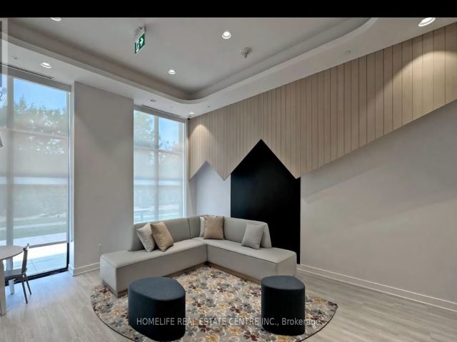 623 - 188 Fairview Mall Dr