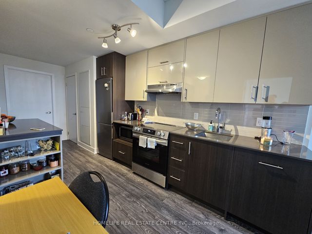 623 - 188 Fairview Mall Dr