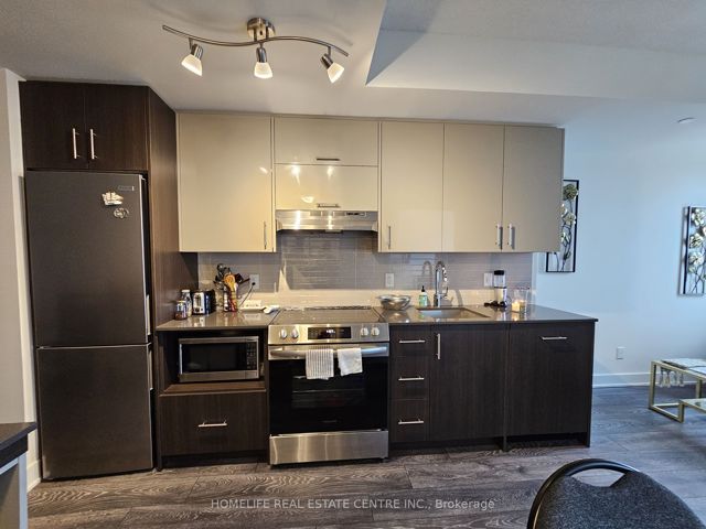 623 - 188 Fairview Mall Dr