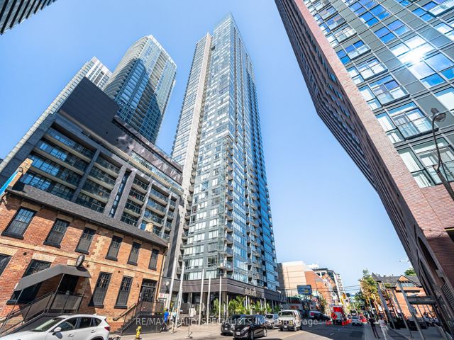 511 - 295 Adelaide St W