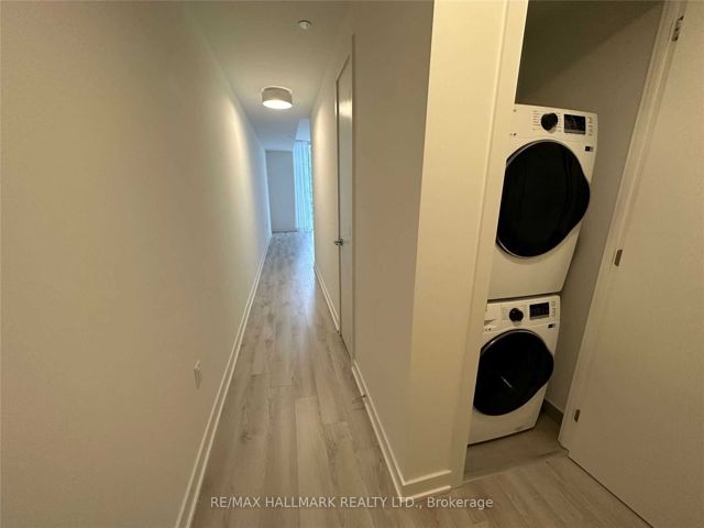2507 - 357 King St
