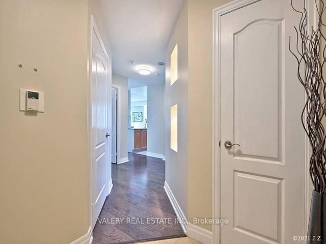 1515 - 188 Doris Ave
