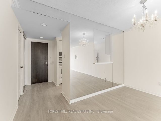 317 - 225 Davenport Rd