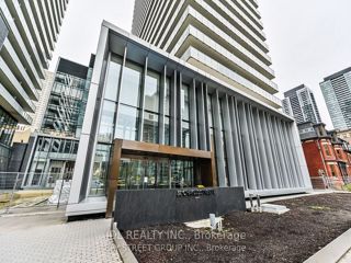 LPH4706 - 50 Charles St E