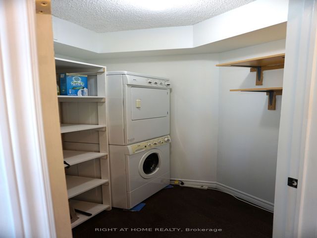 2110 - 7 Concorde Pl E