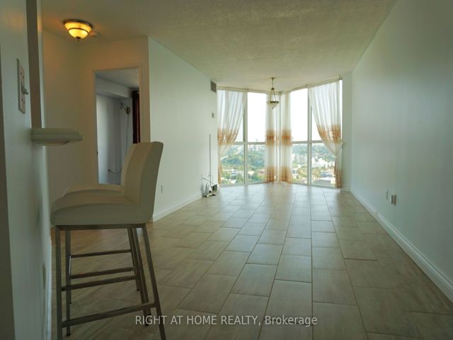 2110 - 7 Concorde Pl E