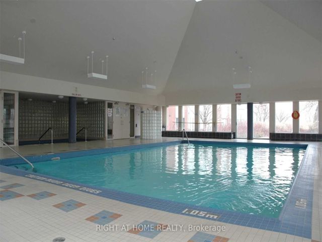 2110 - 7 Concorde Pl E