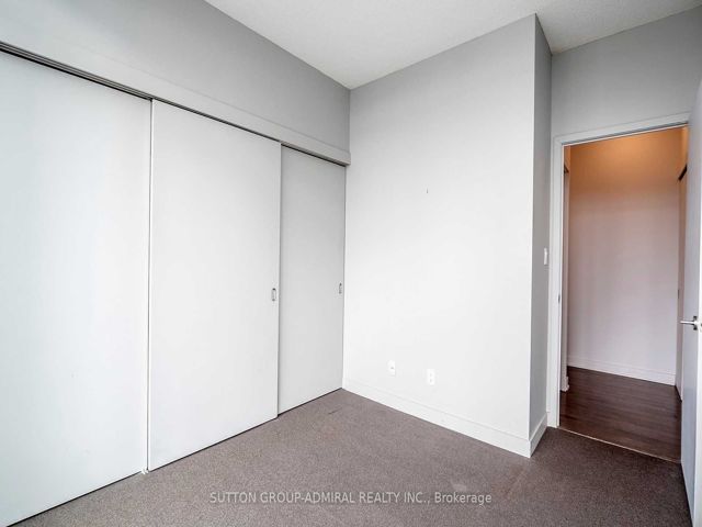2904 - 126 Simcoe St W