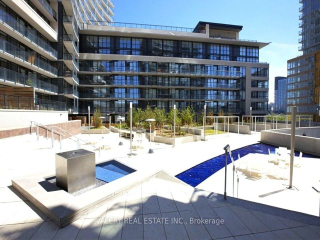 710 - 8 Telegram Mews