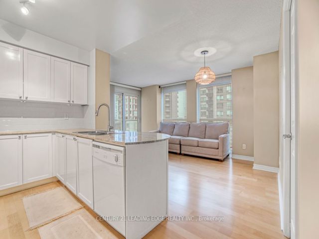 2109 - 763 Bay St