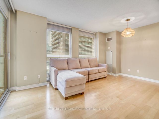 2109 - 763 Bay St
