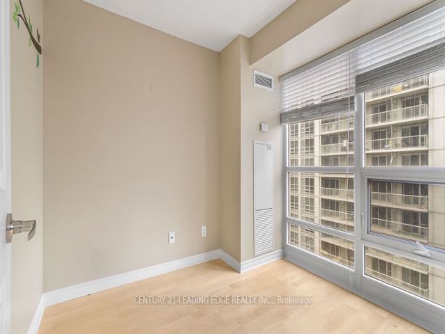 2109 - 763 Bay St