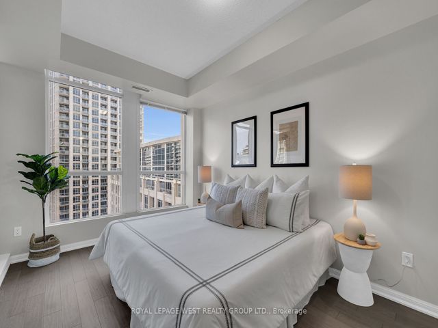 1108 - 628 Fleet St