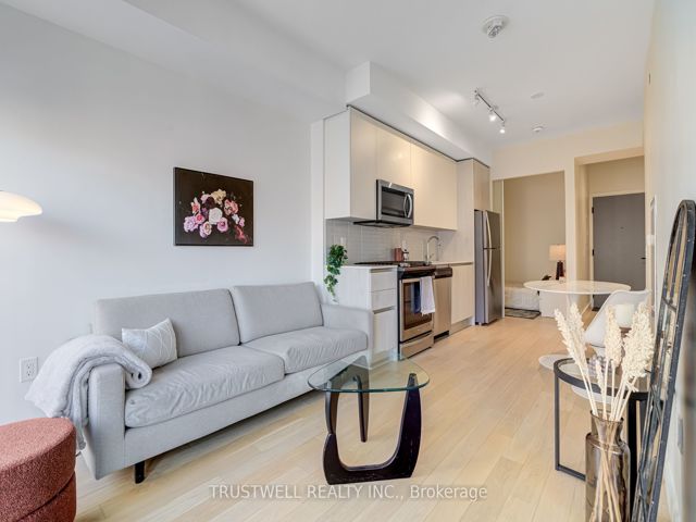 613 - 2A Church St