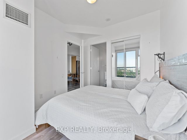 4606 - 2191 Yonge St