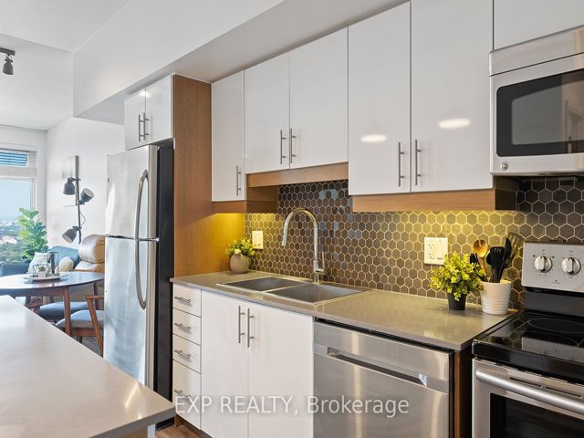 4606 - 2191 Yonge St