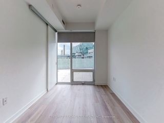 1002 - 15 Queens Quay E