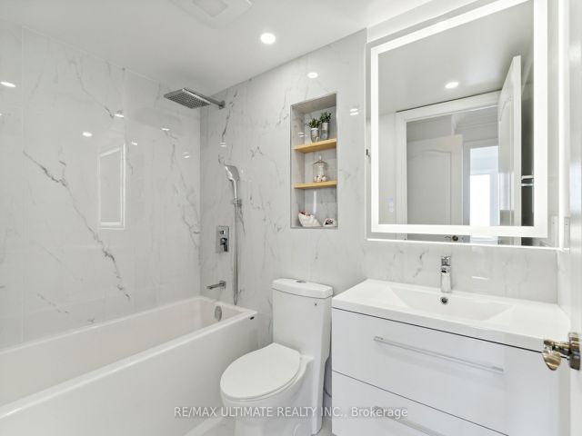 #1008 - 2 Clairtrell Rd