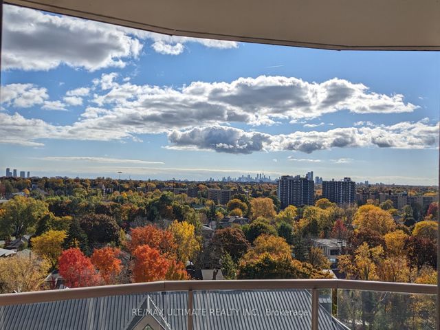 #1008 - 2 Clairtrell Rd