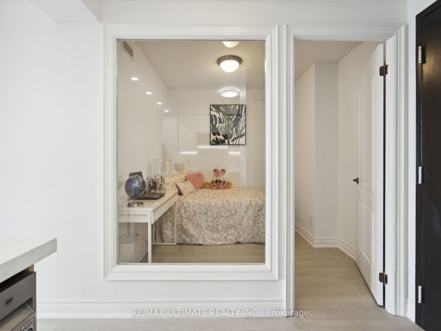 #1008 - 2 Clairtrell Rd