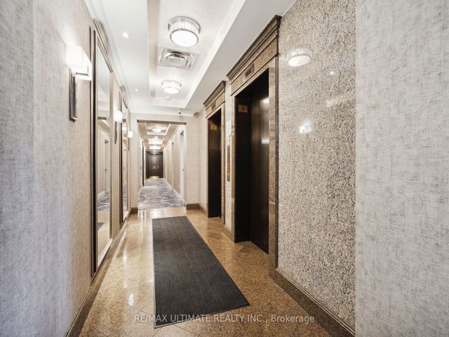 #1008 - 2 Clairtrell Rd