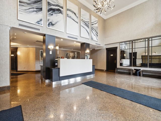 #1008 - 2 Clairtrell Rd