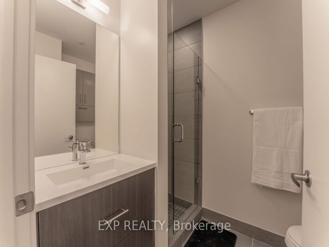 215 - 188 Fairview Mall Dr W