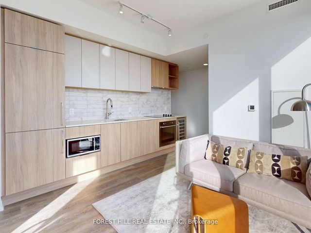908 - 2020 Bathurst St