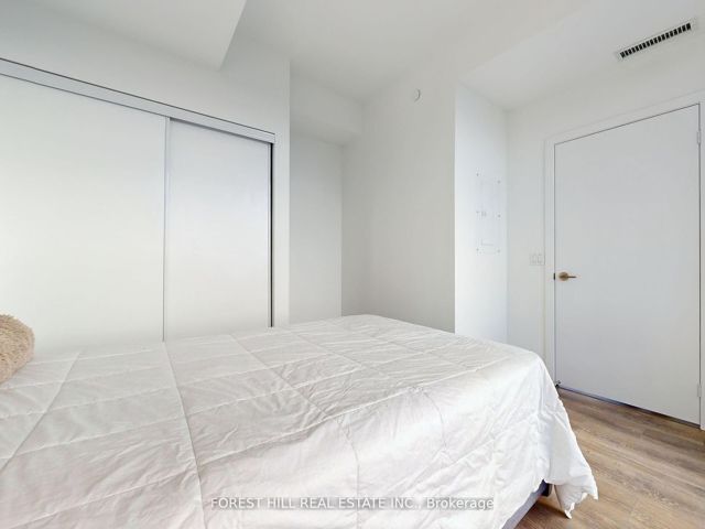 908 - 2020 Bathurst St