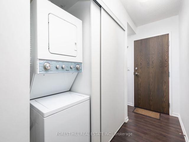 1012 - 68 Abell St S
