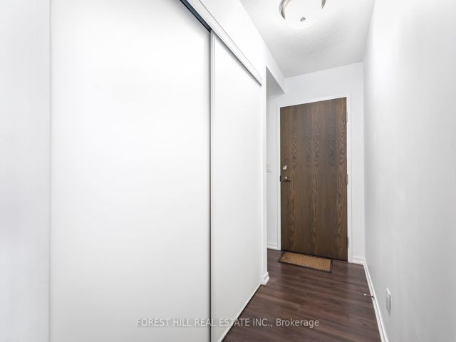 1012 - 68 Abell St S