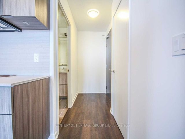 1605 - 50 Forest Manor Rd