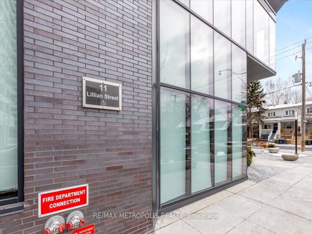 808 - 11 Lillian St