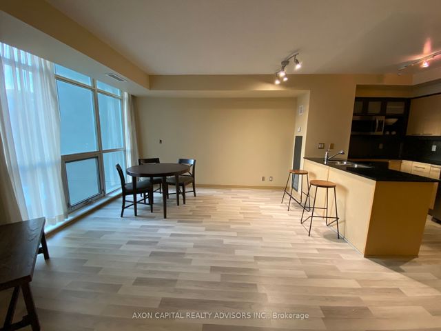 1301 - 36 Blue Jays Way
