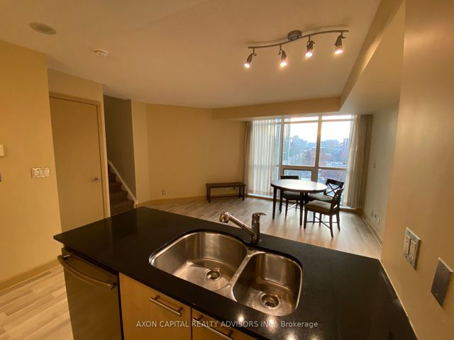 1301 - 36 Blue Jays Way