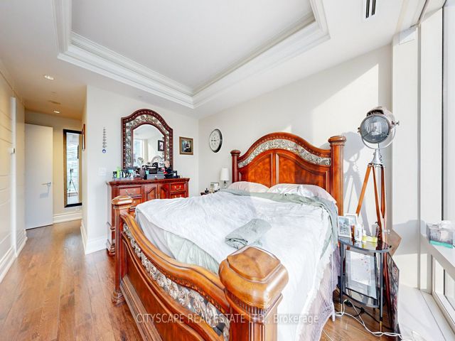 2201 - 180 University Ave