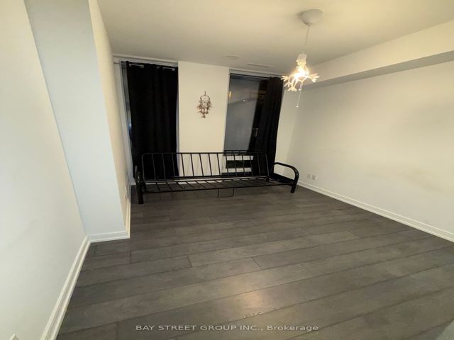 1907 - 28 Wellesley St E