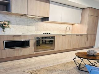 535 - 2020 Bathurst St