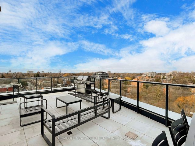 518 - 250 Lawrence Ave