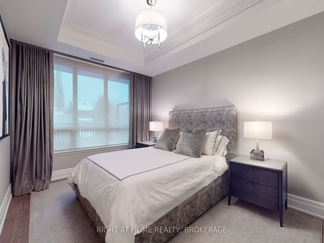 307 - 155 St Clair Ave W