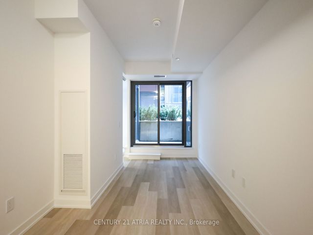 201 - 28 Eastern Ave