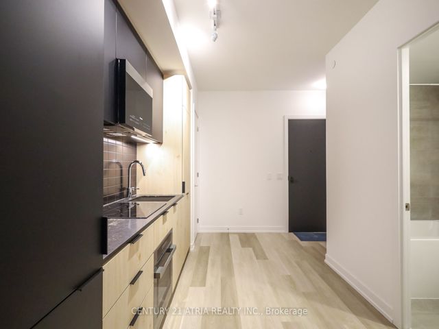 201 - 28 Eastern Ave