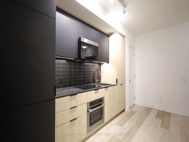 201 - 28 Eastern Ave