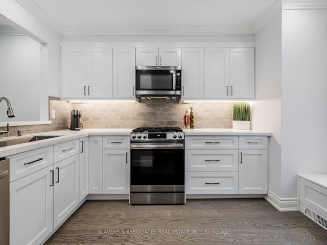 1 - 1356 Bathurst St