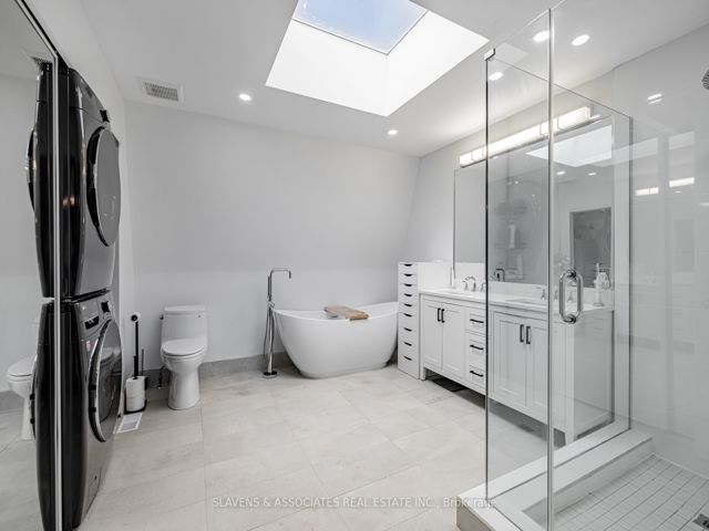 1 - 1356 Bathurst St