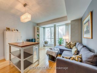 M12 - 350 Wellington St W
