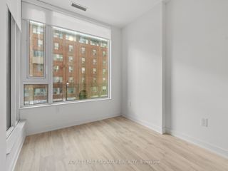 230 - 121 Lower Sherbourne St